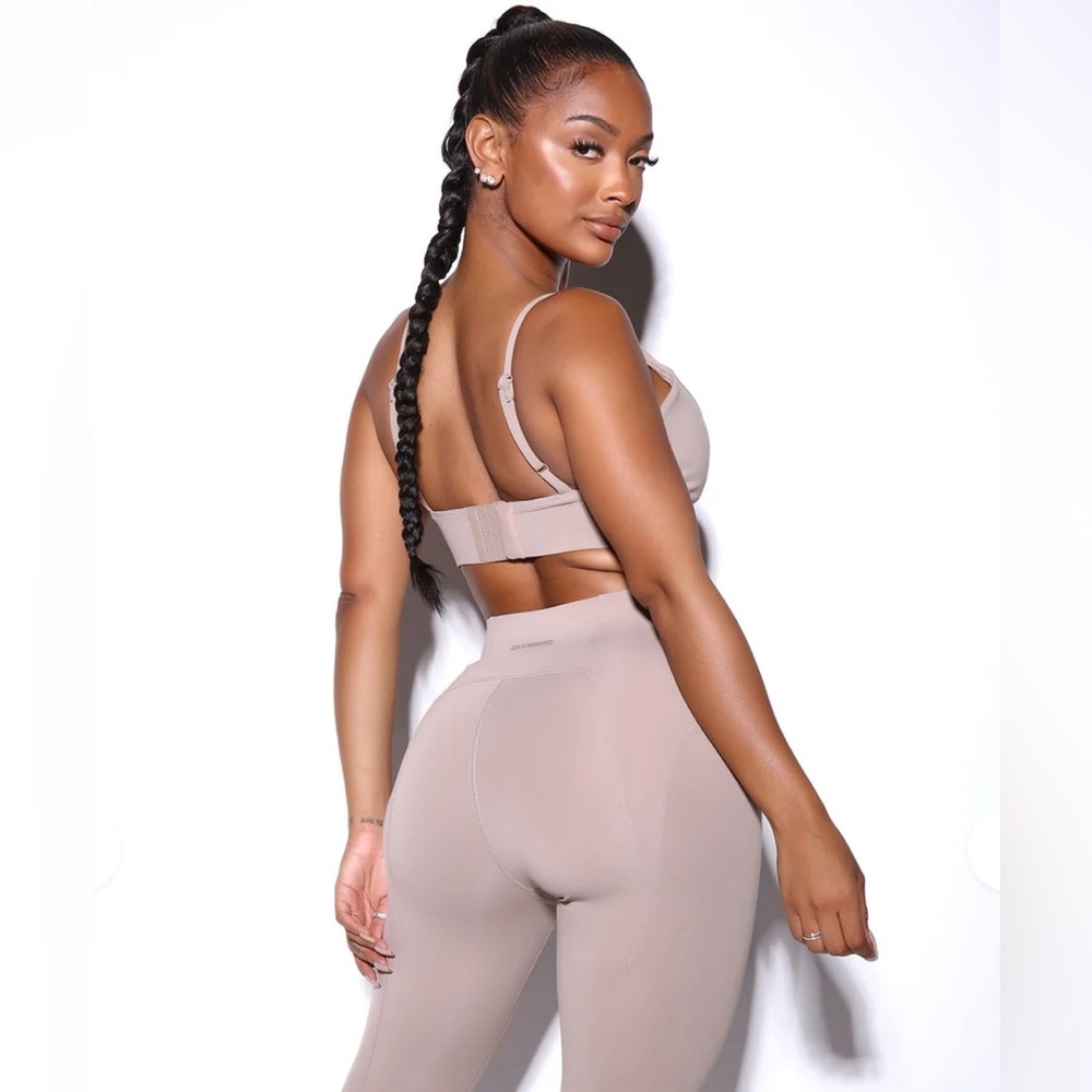 Fashion Nova Set Activewear. ✨
